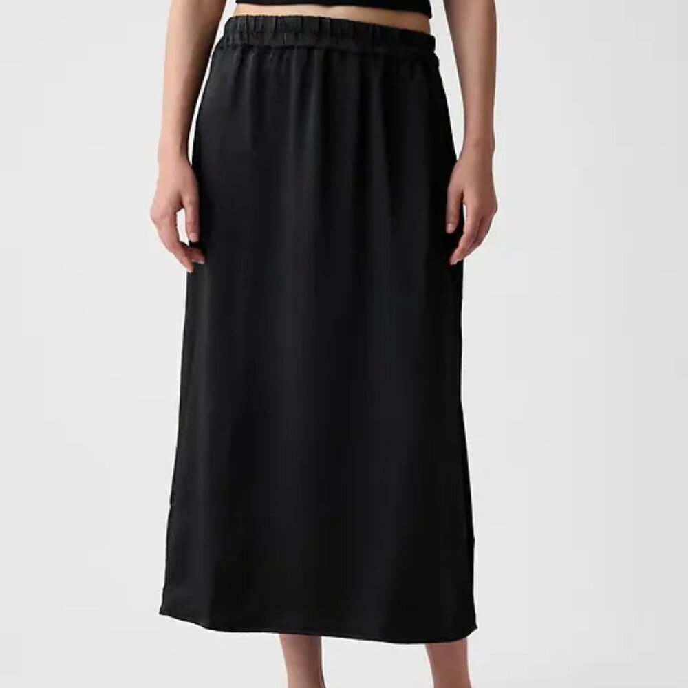 GAP Satin Midi Skirt Side Vent at Hemline Black size Small
